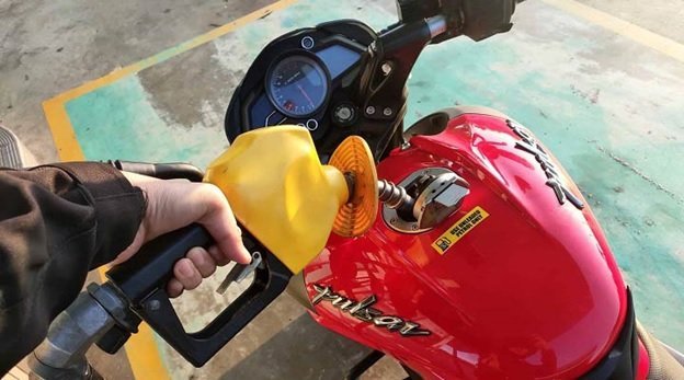 سوخت گیری موتور
