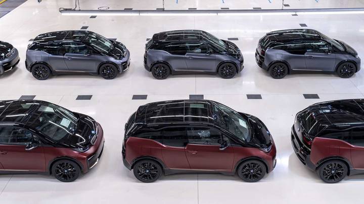 BMW i3 به پایان خط رسیده است. توقف تولید باواریای برقی پس از 9 سال قطب آی تی BMW i3