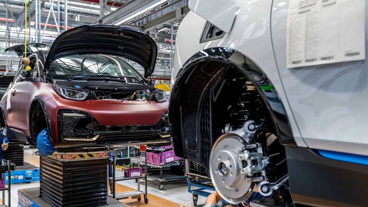 BMW i3 به پایان خط رسیده است. توقف تولید باواریای برقی پس از 9 سال قطب آی تی bmw i3 end of production 5 قطب آی تی