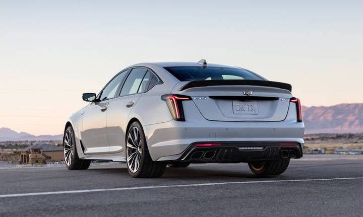 کادیلاک CT5 Blackwing