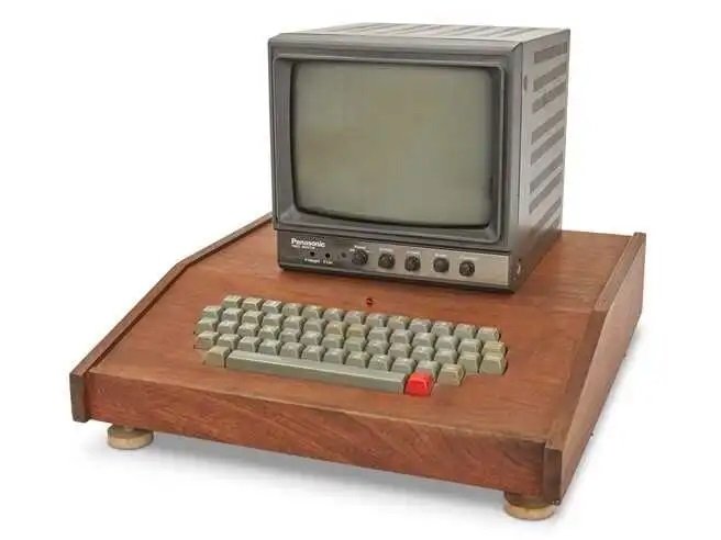 یک نمونه اولیه کامپیوتر «اپل 1» با قیمت 700 هزار دلار فروخته شد (+عکس)