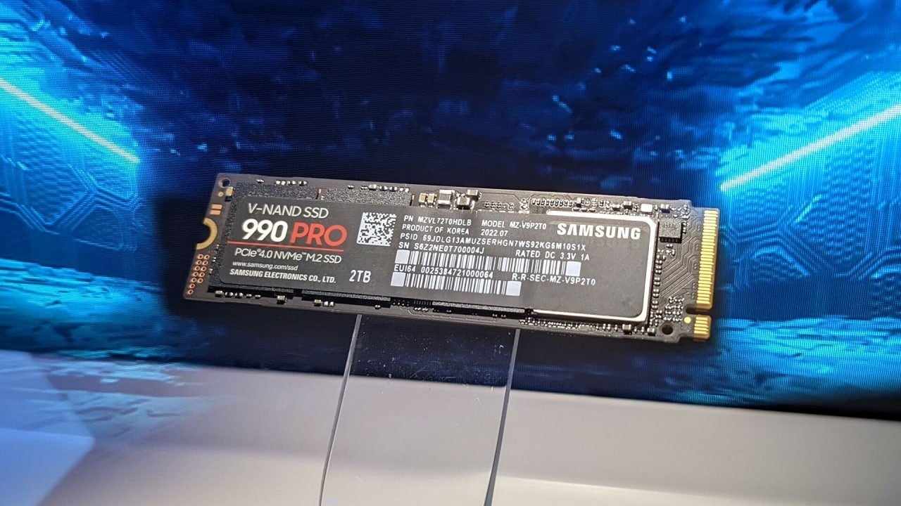 سامسونگ از حافظه‌های SSD سری 990 Pro با سرعت و کارایی فوق‌العاده رونمایی کرد