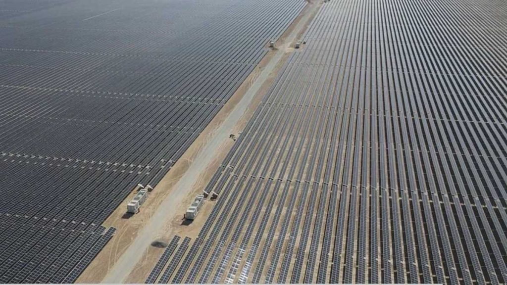بزرگ‌ترین پارک خورشیدی جهان در دبی