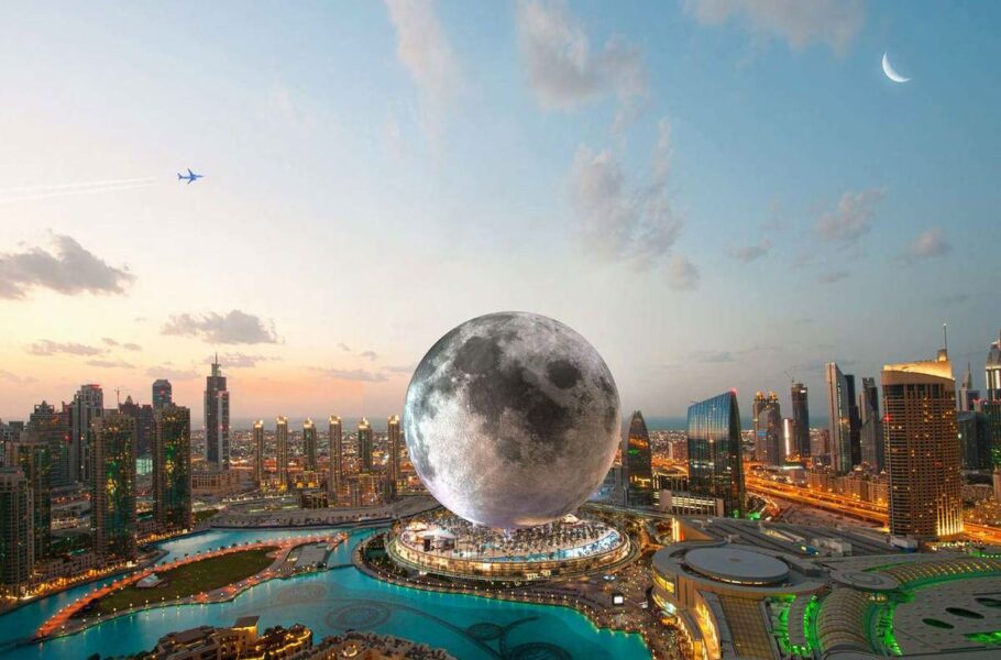 دبی احتمالا با ساخت سازه‌ای 5 میلیارد دلاری، ماه را به زمین می‌آورد