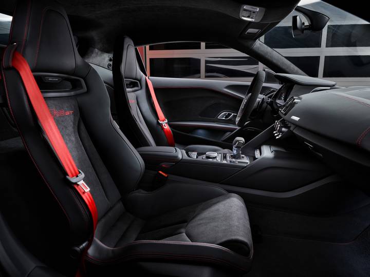 آئودی R8 V10 GT RWD