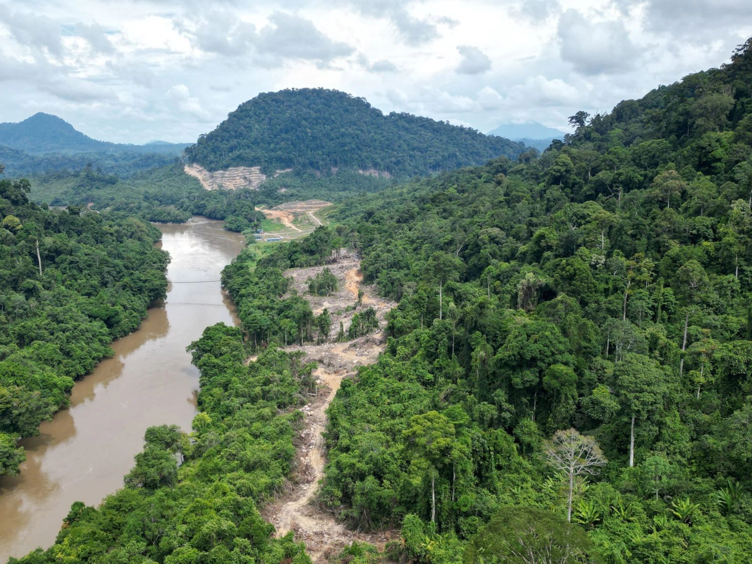 آیا ساخت سدهای بیشتر راه نجات رودخانه ها است؟, لپ تاپ استوک