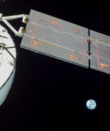 ناسا با موفقیت کپسول اوریون را در مدار مخالف‌گرد دوردست ماه قرار داد