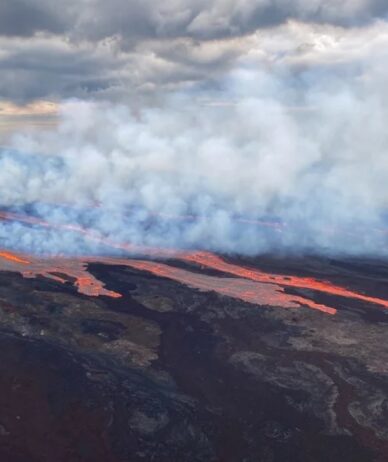 بزرگترین آتشفشان فعال جهان بعد از 38 سال فوران کرد [تماشا کنید]
