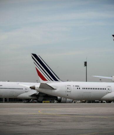 فرانسه برای کاهش آلودگی، پروازهای کوتاه را در صورت وجود مسیر ریلی پرسرعت ممنوع می‌کند