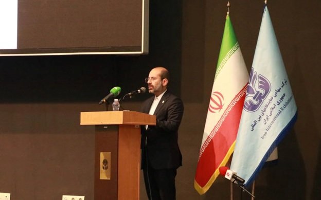 پایان نمایشگاه بین المللی لوستر و لوازم روشنایی قطب آی تی 2 12 قطب آی تی