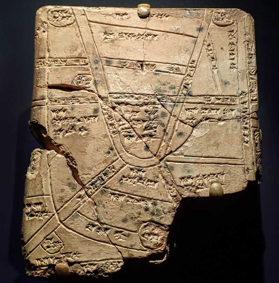 Babylonian cuneiform tablet with a map from Nippur 1550 1450 BCE قطب آی تی