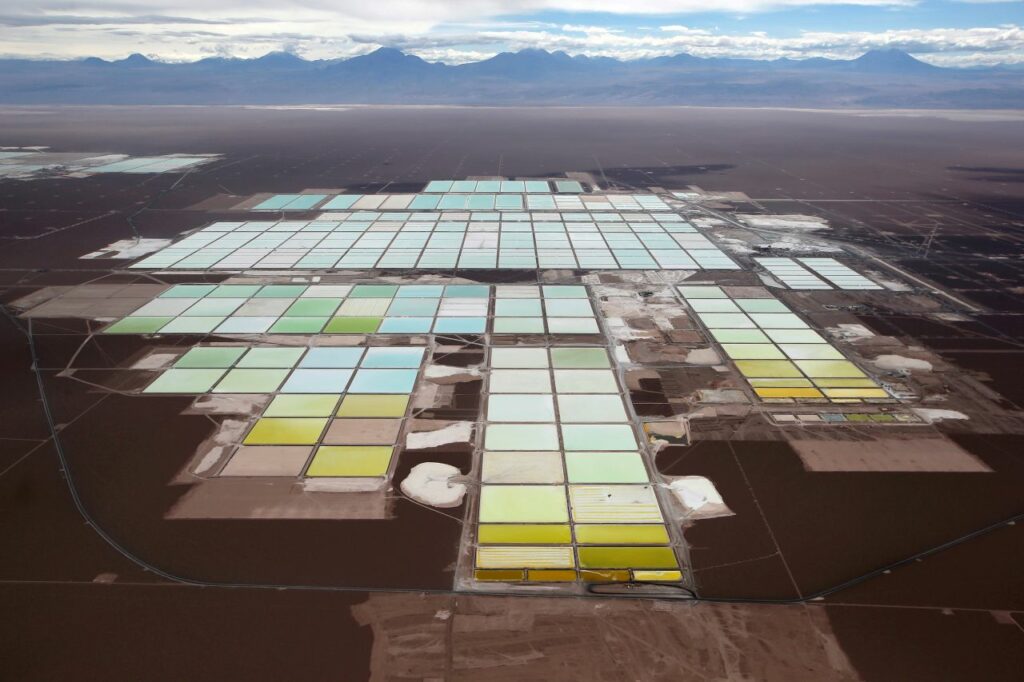 تصویری هوایی از یک منطقه استخراج لیتیوم در شیلی